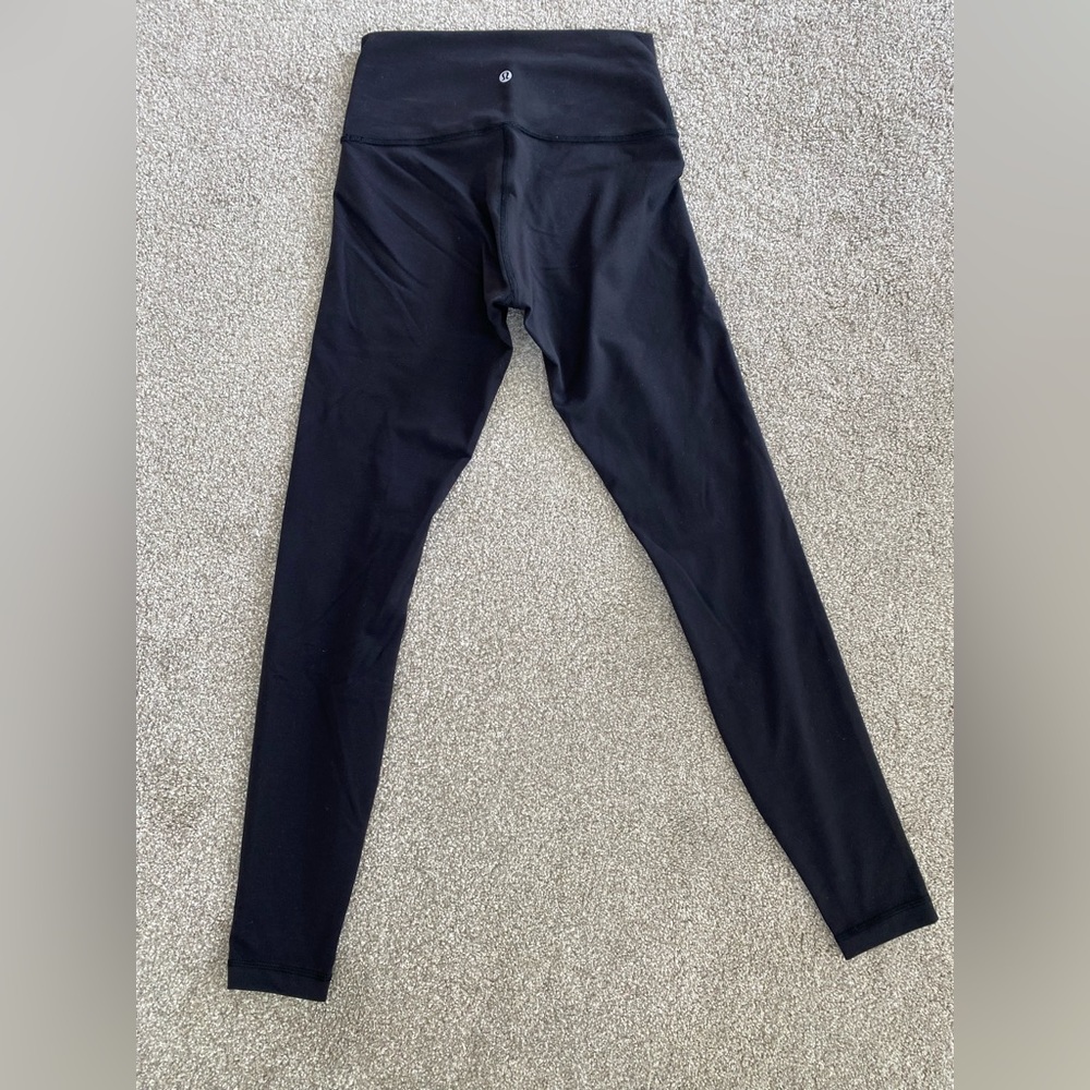 Lululemon Black Wunder Under Luon 28” Size 6